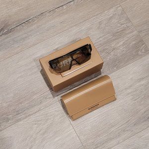 Burberry Black/Brown Sunglasses